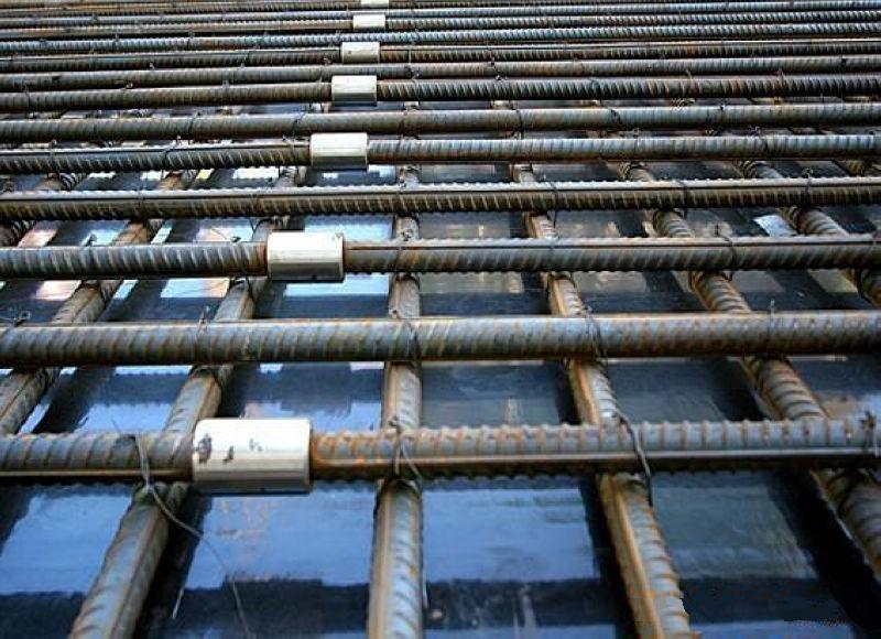 高安为什么建楼房时，要在钢筋上加一排小圆环？原来作用这么大